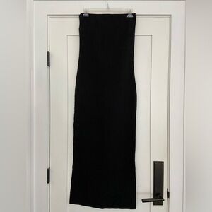 Sculptured strapless dress.